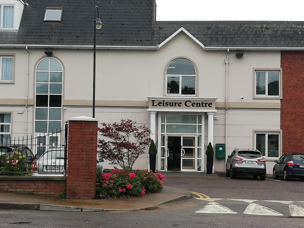 big bright room Carrigaline Exterior foto
